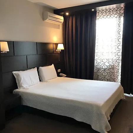 Hotel Kardinal 2*