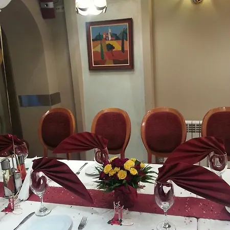 Kardinal Hotel 2*